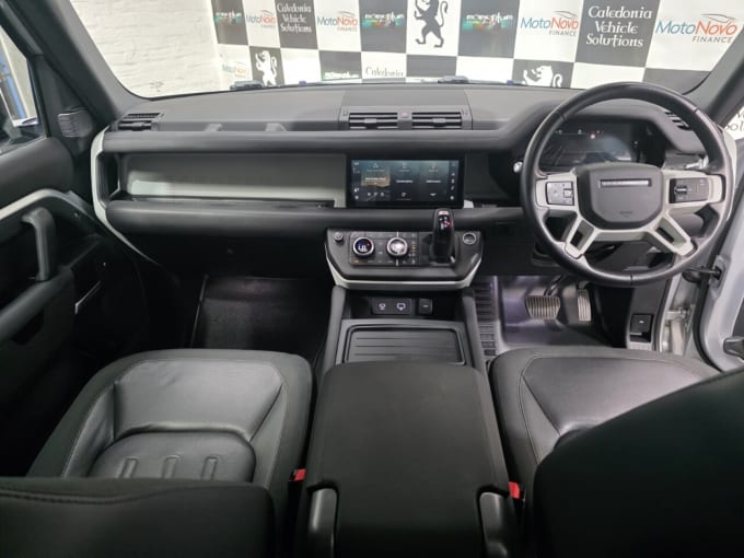 2025 Land Rover Defender