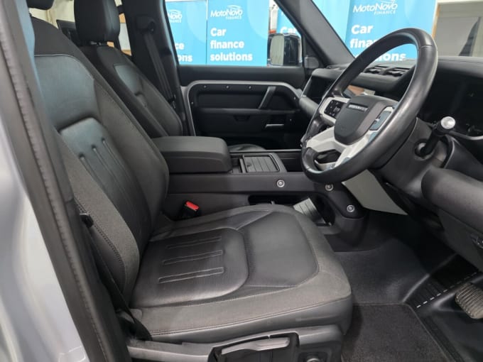 2025 Land Rover Defender