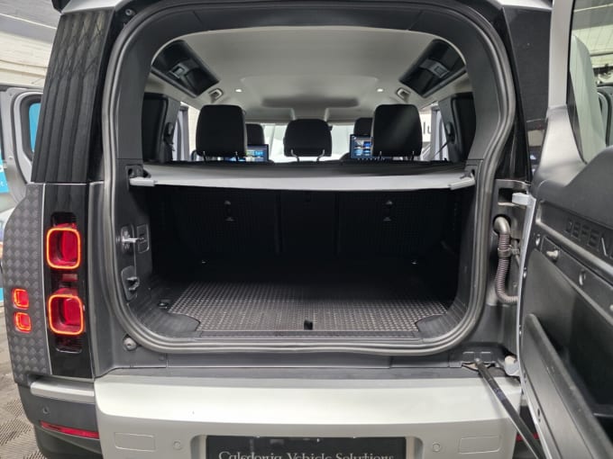2025 Land Rover Defender