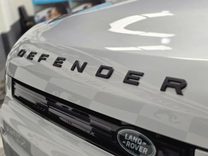 2025 Land Rover Defender