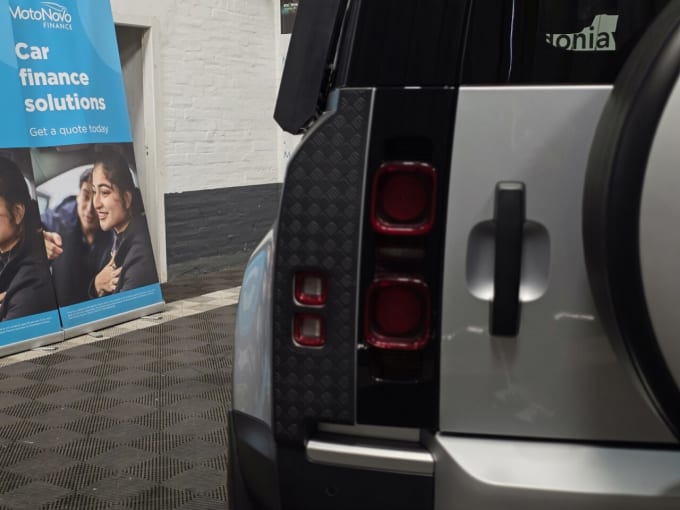 2025 Land Rover Defender