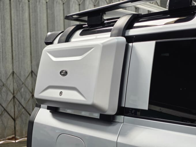 2025 Land Rover Defender