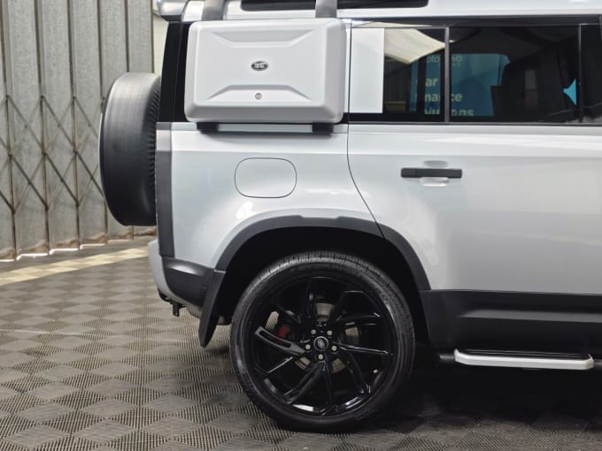 2025 Land Rover Defender
