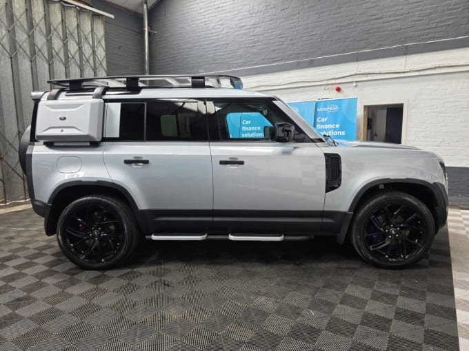2025 Land Rover Defender
