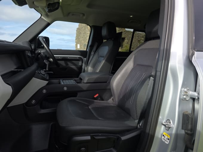 2025 Land Rover Defender