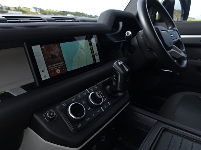 2025 Land Rover Defender