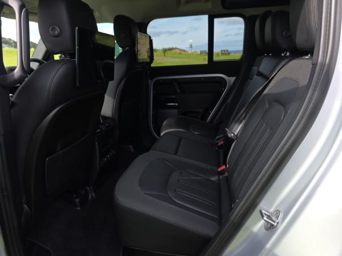 2025 Land Rover Defender