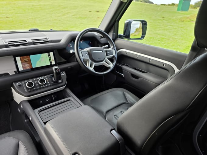 2025 Land Rover Defender