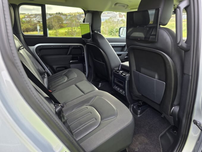 2025 Land Rover Defender