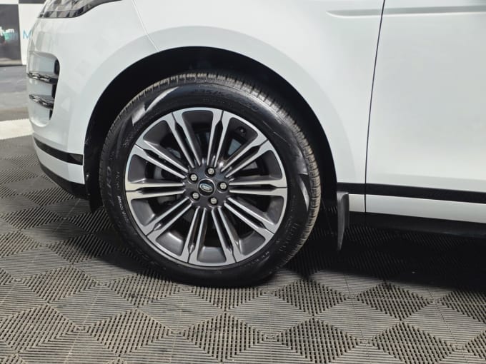 2025 Land Rover Range Rover Evoque