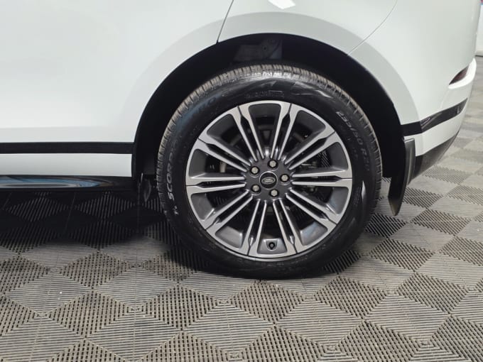 2025 Land Rover Range Rover Evoque