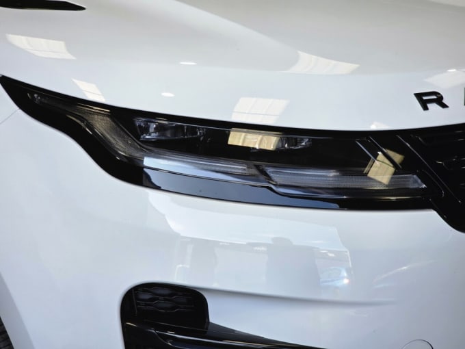 2025 Land Rover Range Rover Evoque