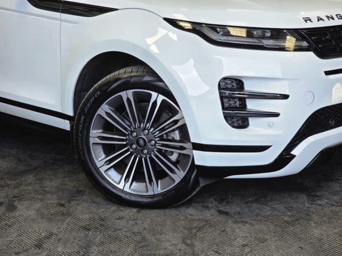 2025 Land Rover Range Rover Evoque