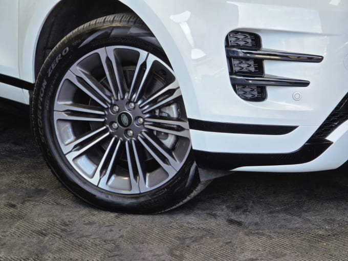 2025 Land Rover Range Rover Evoque