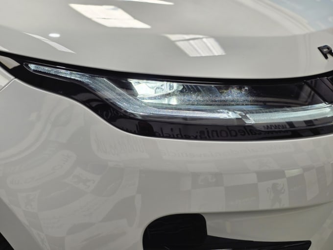 2025 Land Rover Range Rover Evoque
