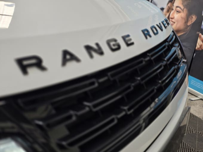2025 Land Rover Range Rover Evoque