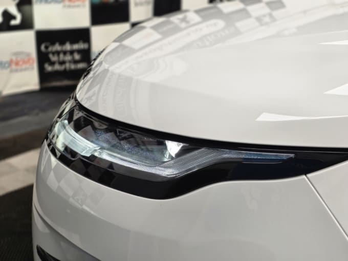 2025 Land Rover Range Rover Evoque
