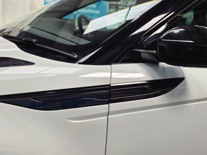 2025 Land Rover Range Rover Evoque