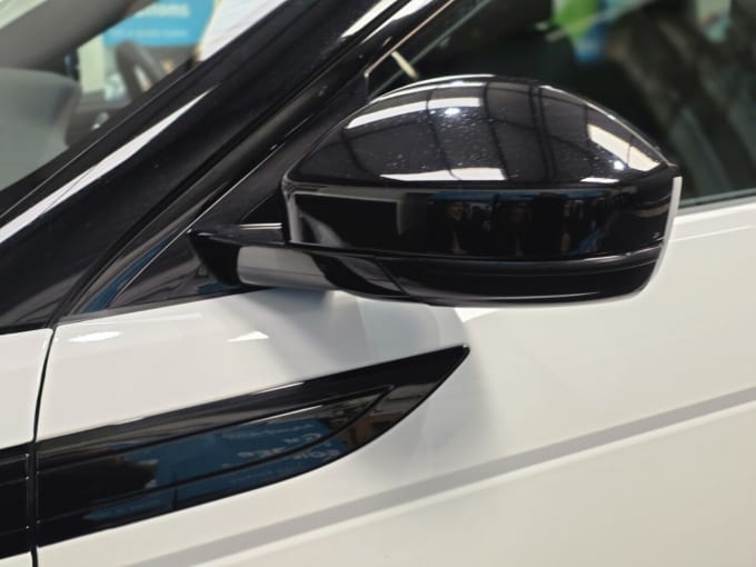 2025 Land Rover Range Rover Evoque