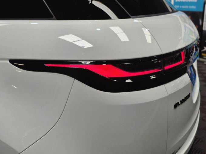 2025 Land Rover Range Rover Evoque