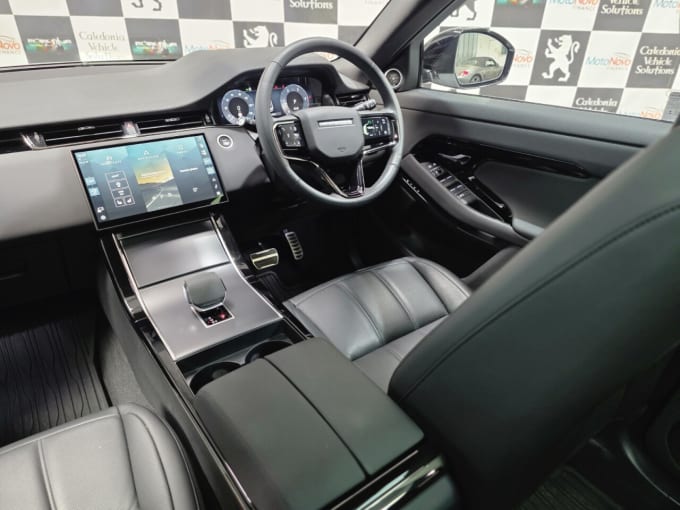 2025 Land Rover Range Rover Evoque