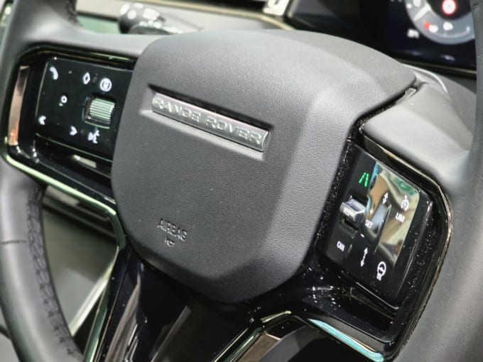 2025 Land Rover Range Rover Evoque