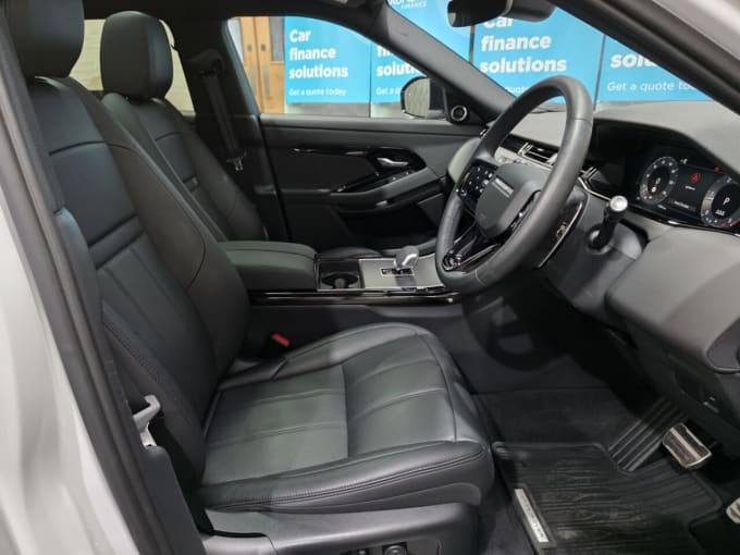 2025 Land Rover Range Rover Evoque