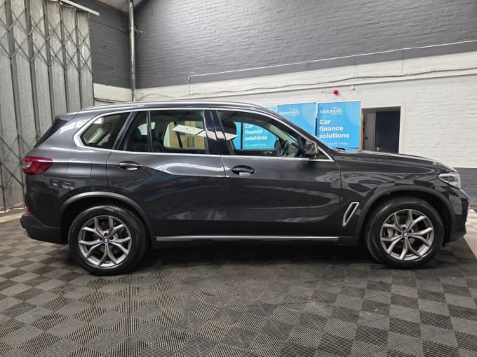 2025 BMW X5