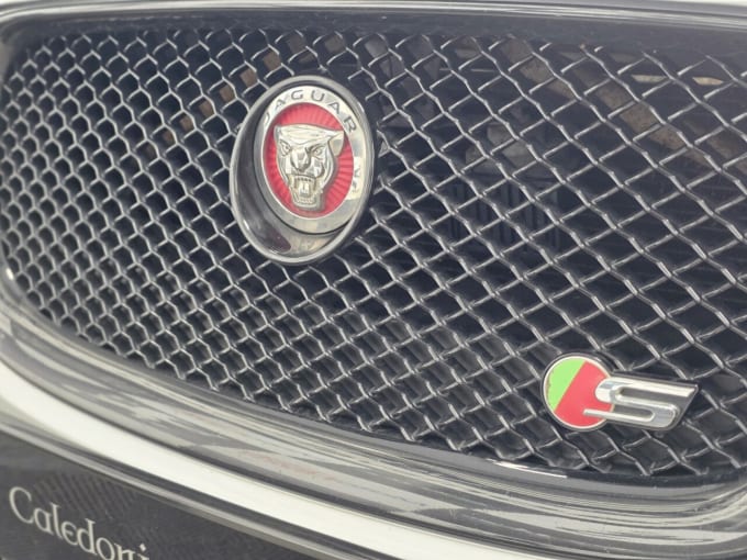 2025 Jaguar Xf