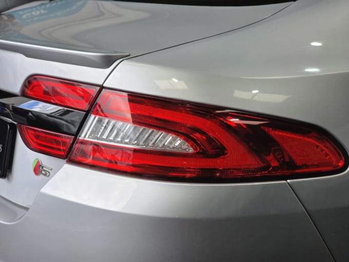 2025 Jaguar Xf