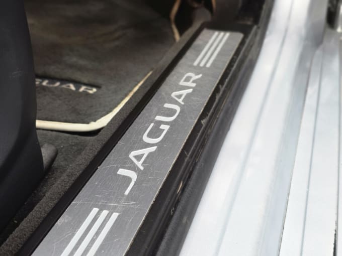 2025 Jaguar Xf