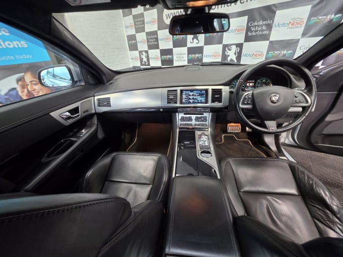 2025 Jaguar Xf