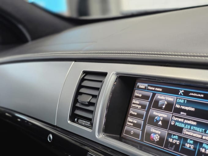 2025 Jaguar Xf