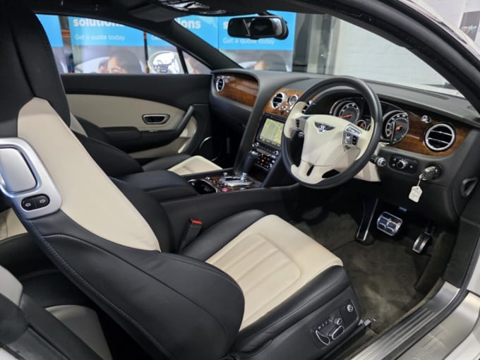 2025 Bentley Continental