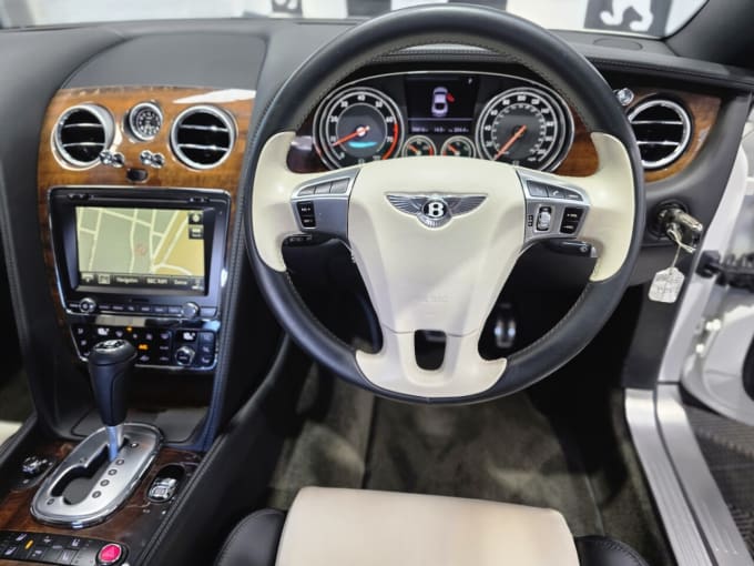 2025 Bentley Continental