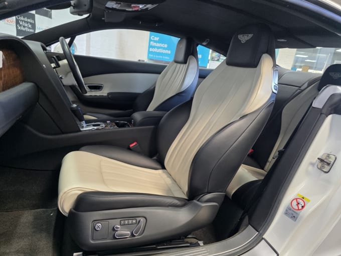 2025 Bentley Continental