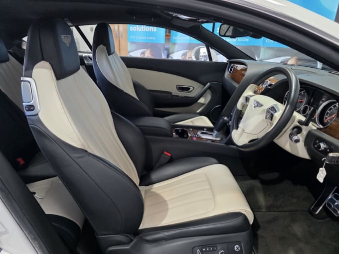 2025 Bentley Continental