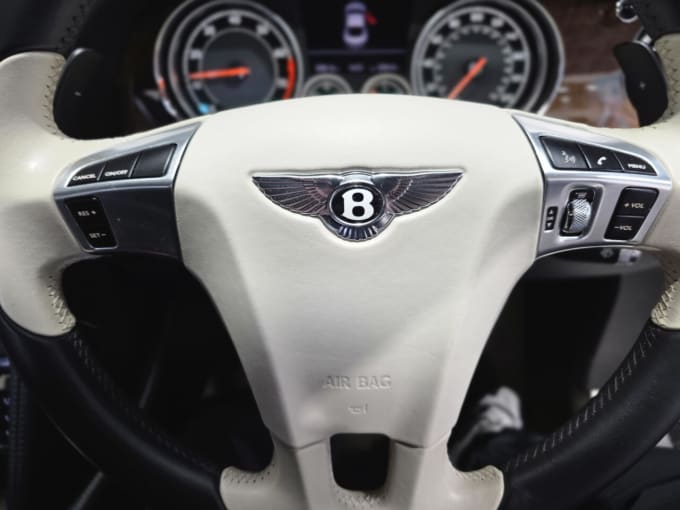 2025 Bentley Continental