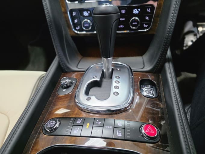 2025 Bentley Continental