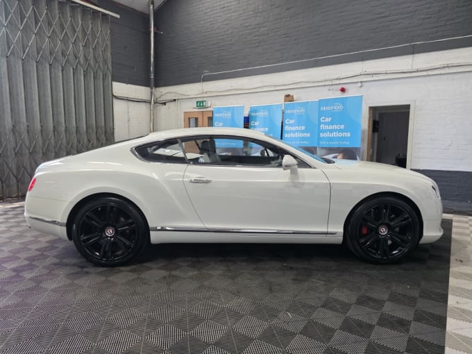 2025 Bentley Continental