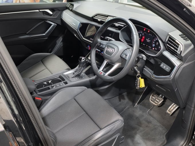 2023 Audi Q3