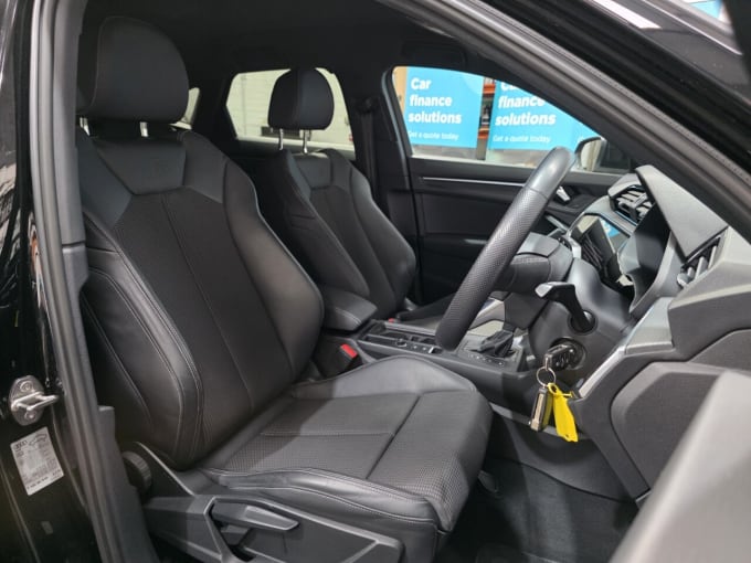 2023 Audi Q3