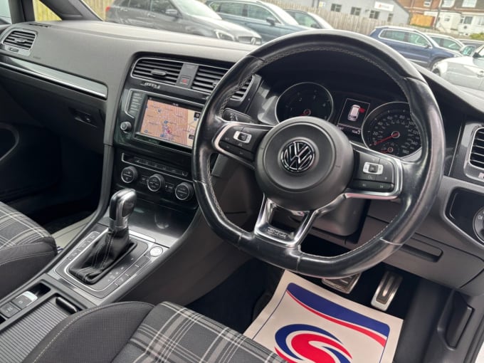 2025 Volkswagen Golf