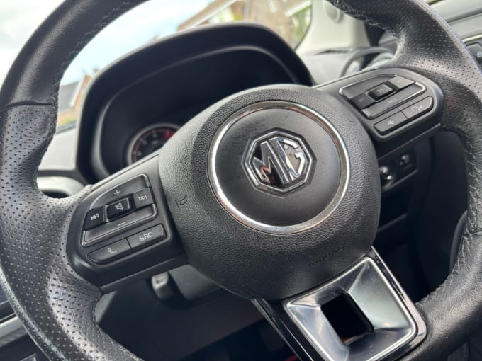 2025 Mg Mg3
