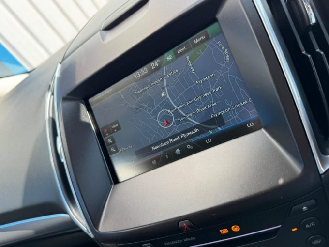 2025 Ford S-max