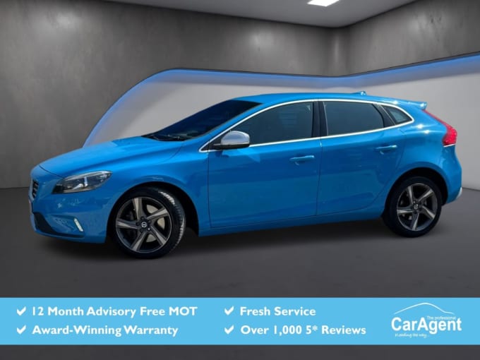 2025 Volvo V40