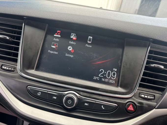 2025 Vauxhall Astra