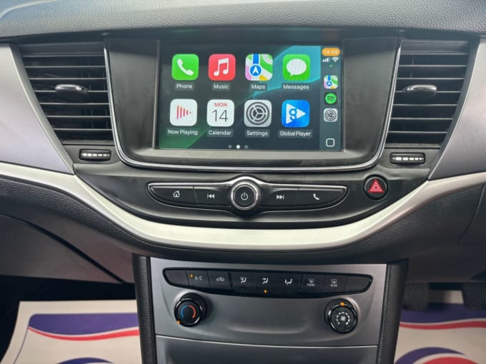 2025 Vauxhall Astra