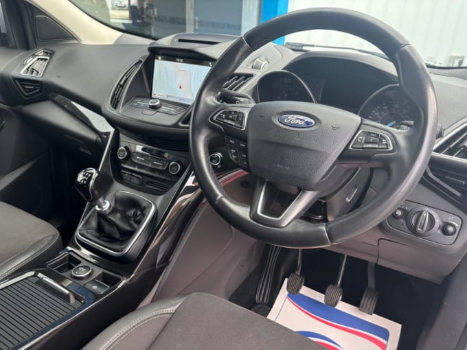 2025 Ford Kuga