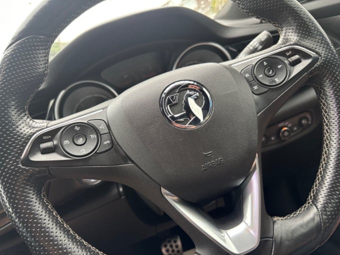2025 Vauxhall Insignia